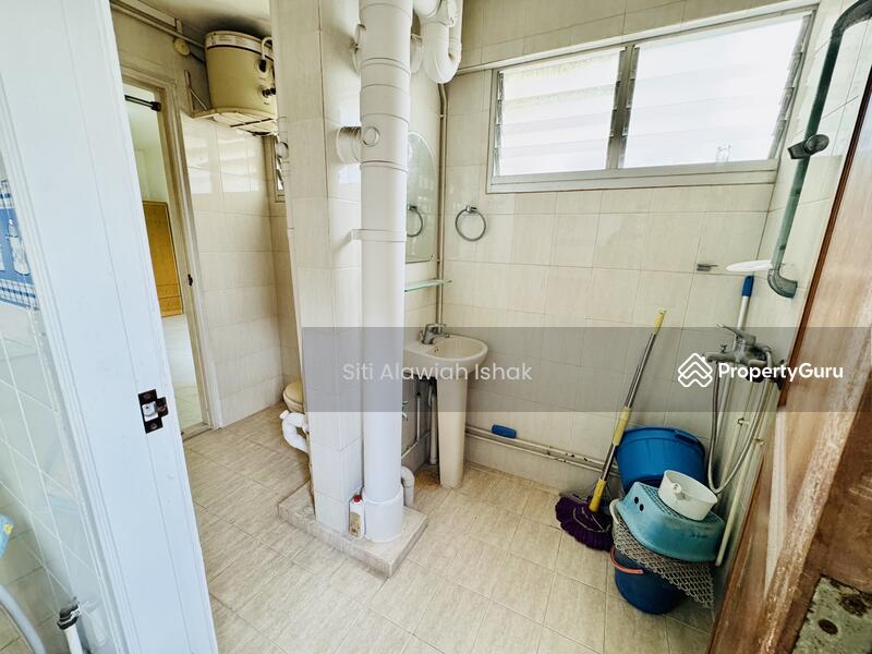 For Sale - 235 Yishun Street 21