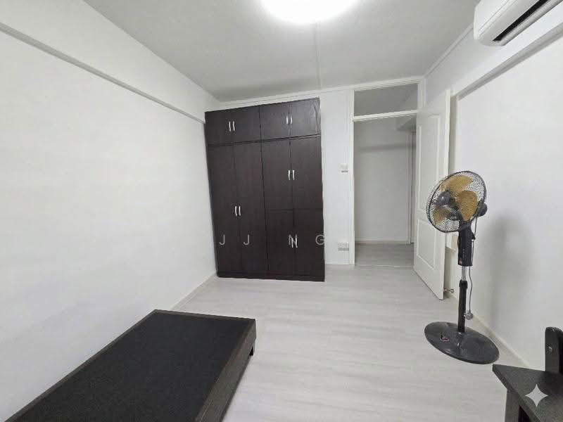 110 Ang Mo Kio Avenue 4, 110 Ang Mo Kio Avenue 4, Ang Mo Kio / Bishan / Thomson, Room Rental, 150 sqft, HDB Flat For Rent, by JJ Ng, 60062468 - Bedroom - PropertyGuru.com.sg