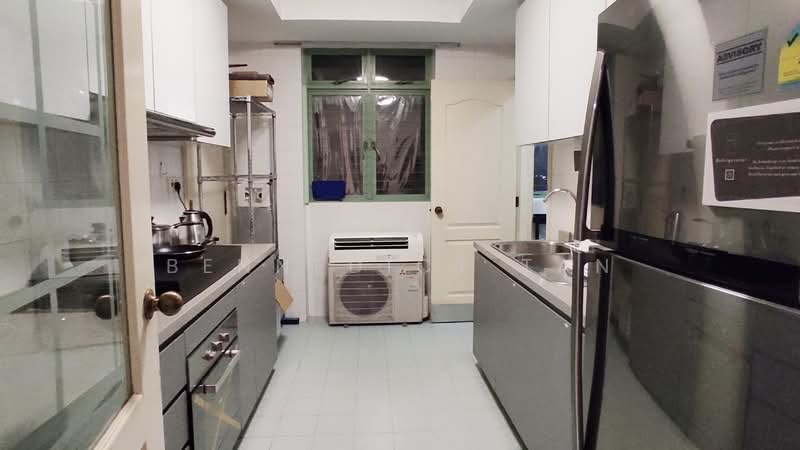 Tiara, 1 Kim Seng Walk, Room Rental, 120 sqft, Apartment For Rent, by Bennedict Tan, 60062636 - Kitchen - PropertyGuru.com.sg