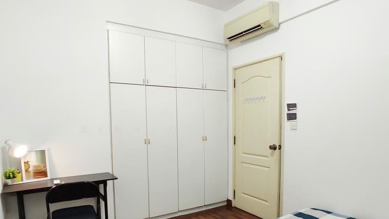 Tiara, 1 Kim Seng Walk, Room Rental, 120 sqft, Apartment For Rent, by Bennedict Tan, 60062636 - Bedroom - PropertyGuru.com.sg