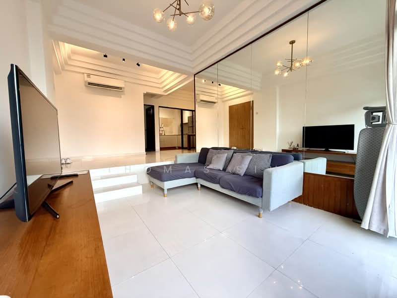 Lakepoint Condo, 2 Lakepoint Drive, 2 Bedrooms, 915 sqft, Condominium For Sale, by Thomas Sim, 60062738 - PropertyGuru.com.sg