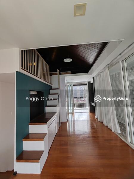 Steps to loft beds