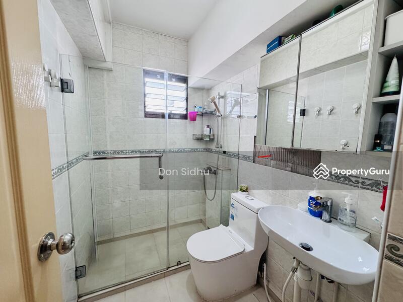 For Sale - 484 Admiralty Link