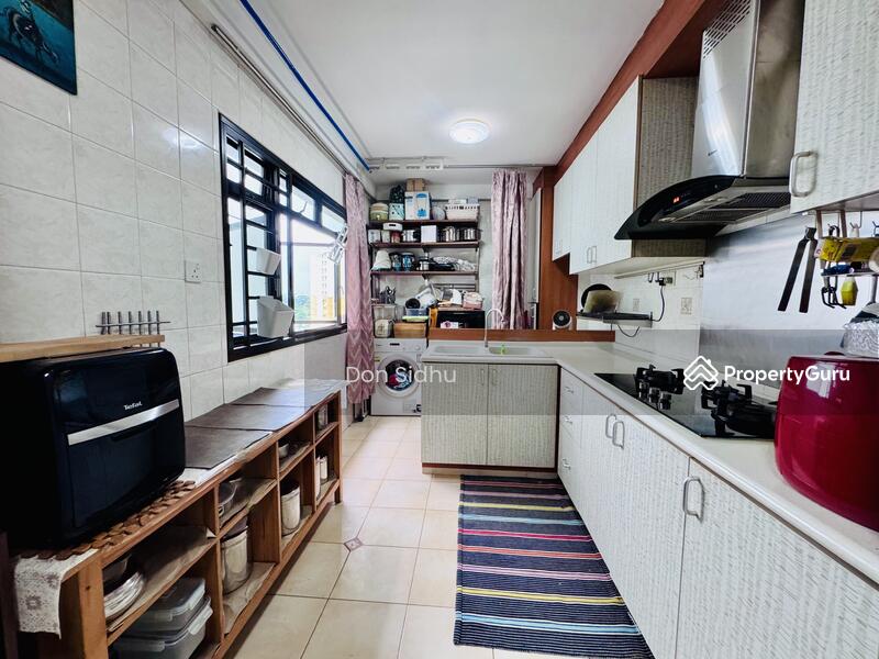 For Sale - 484 Admiralty Link