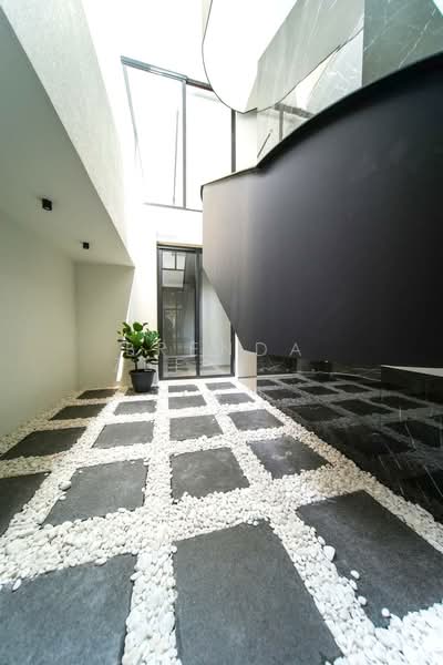 BRENDA ZEE ✧ 945O9938 ✧ Holland Vicinity New Detached with Pool ✧ 1km to Henry Park Primary Detached House For Sale at S$ 18,800,000 | PropertyGuru Singapore - Brand New Detached Home with Pool & Home Lift