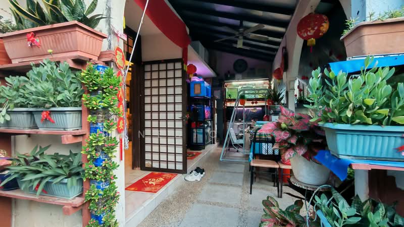 Thomson Garden Estate, Sin Ming Road, 4 Bedrooms, 2,500 sqft, Semi-Detached House For Sale, by Benedict Ng, 60063344 - PropertyGuru.com.sg