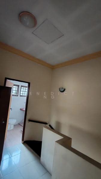 Thomson Garden Estate, Sin Ming Road, Ang Mo Kio / Bishan / Thomson, 4 Bedrooms, 2,500 sqft, Semi-Detached House For Sale, by Benedict Ng, 60063344 - Bathroom - PropertyGuru.com.sg