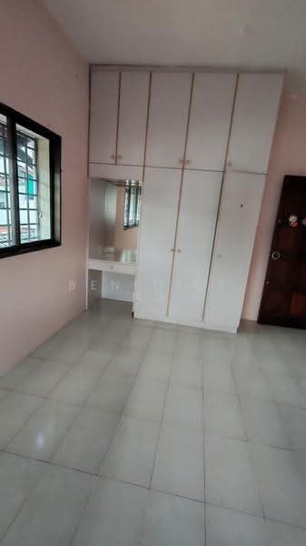 Thomson Garden Estate, Sin Ming Road, Ang Mo Kio / Bishan / Thomson, 4 Bedrooms, 2,500 sqft, Semi-Detached House For Sale, by Benedict Ng, 60063344 - Bedroom - PropertyGuru.com.sg