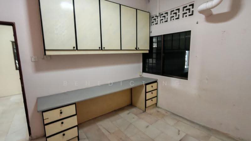Thomson Garden Estate, Sin Ming Road, Ang Mo Kio / Bishan / Thomson, 4 Bedrooms, 2,500 sqft, Semi-Detached House For Sale, by Benedict Ng, 60063344 - Study - PropertyGuru.com.sg