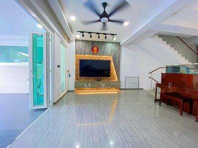 For Sale - Loyang Villas