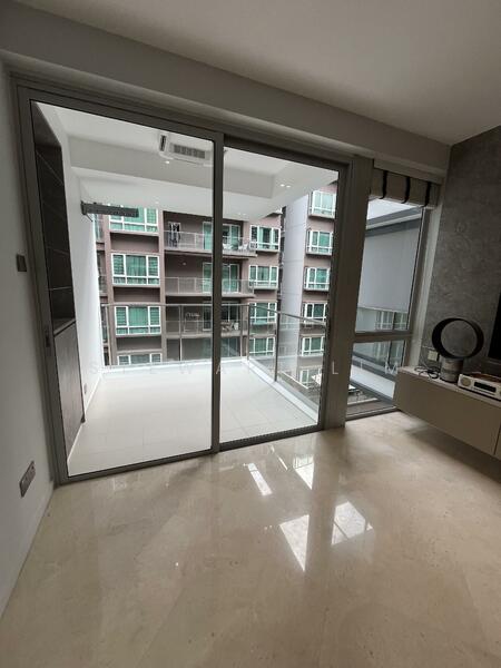 8 @ Mount Sophia, 6 Mount Sophia, Orchard / River Valley, 1 Bedroom, 893 sqft, Condominium For Rent, by Stewart Lim, 60063573 - Balcony - PropertyGuru.com.sg