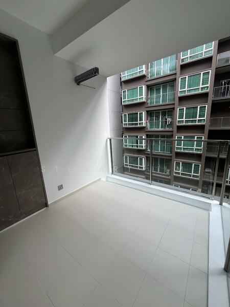 8 @ Mount Sophia, 6 Mount Sophia, Orchard / River Valley, 1 Bedroom, 893 sqft, Condominium For Rent, by Stewart Lim, 60063573 - Balcony - PropertyGuru.com.sg