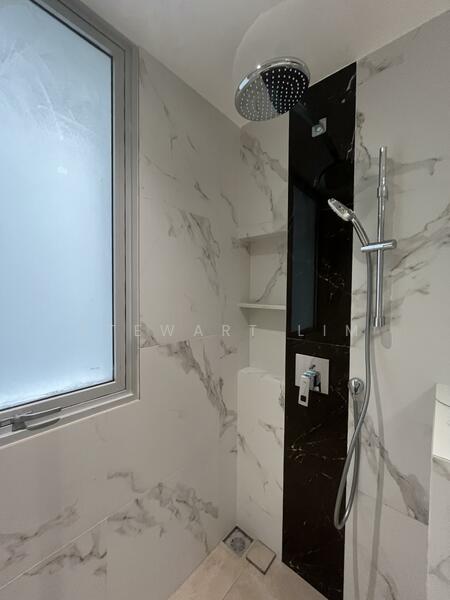 8 @ Mount Sophia, 6 Mount Sophia, Orchard / River Valley, 1 Bedroom, 893 sqft, Condominium For Rent, by Stewart Lim, 60063573 - Bathroom - PropertyGuru.com.sg