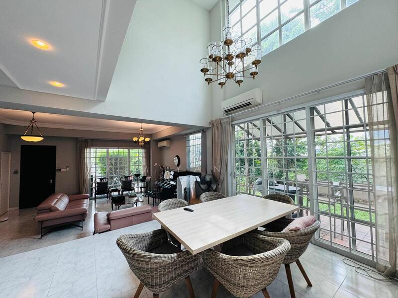 For Sale - Classical with good move-in, double volum high ceiling & big garden, NS facing