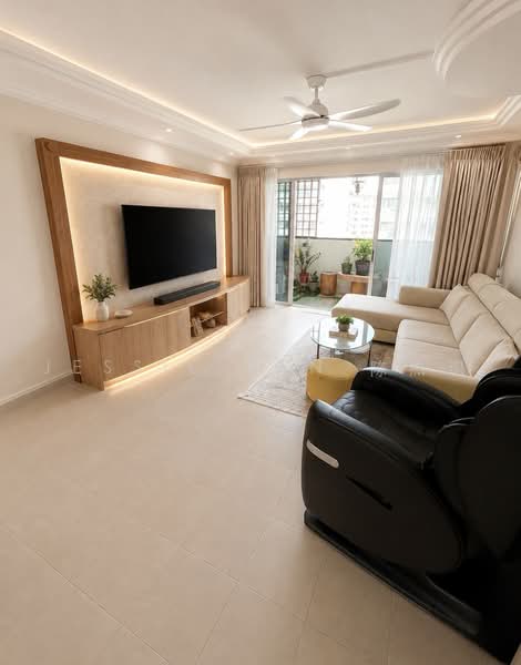 877 Yishun Street 81, 877 Yishun Street 81, 4 Bedrooms, 1,561 sqft, HDB Flat For Sale, by Jessie Tan 陈杰识, 60063661 - Living Room - PropertyGuru.com.sg