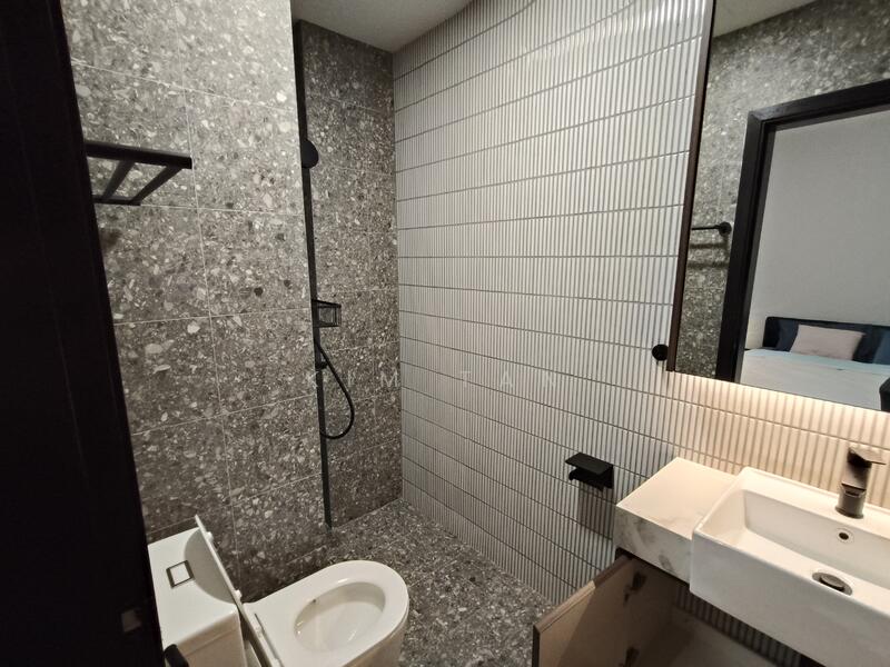 Bathroom #015
