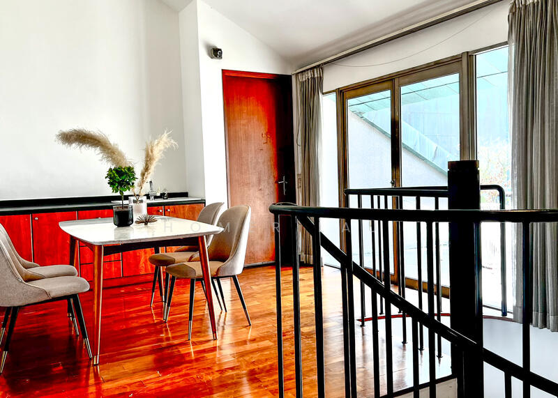 For Sale - Luxurious Freehold condo @ Nassim Jade (纳森玉苑)