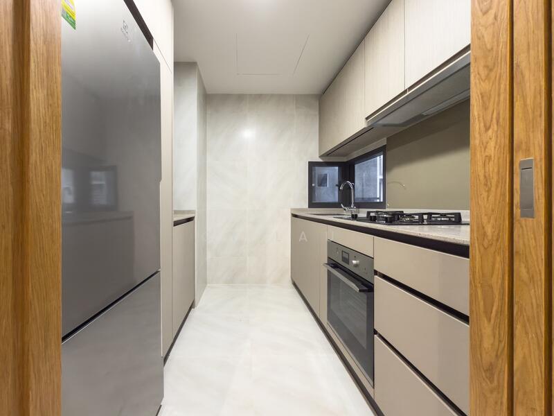 Penrose, 20 Sims Drive, 3 Bedrooms, 969 sqft, Condominium For Rent, by CY Lau, 60063968 - Kitchen - PropertyGuru.com.sg