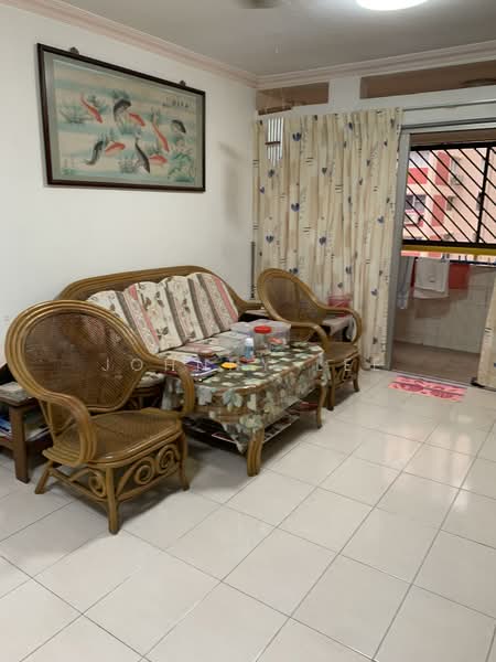 Neptune Court, 9 Marine Vista, 3 Bedrooms, 1,270 sqft, Condominium For Sale, by Johnny Lee, 60064349 - Living Room - PropertyGuru.com.sg