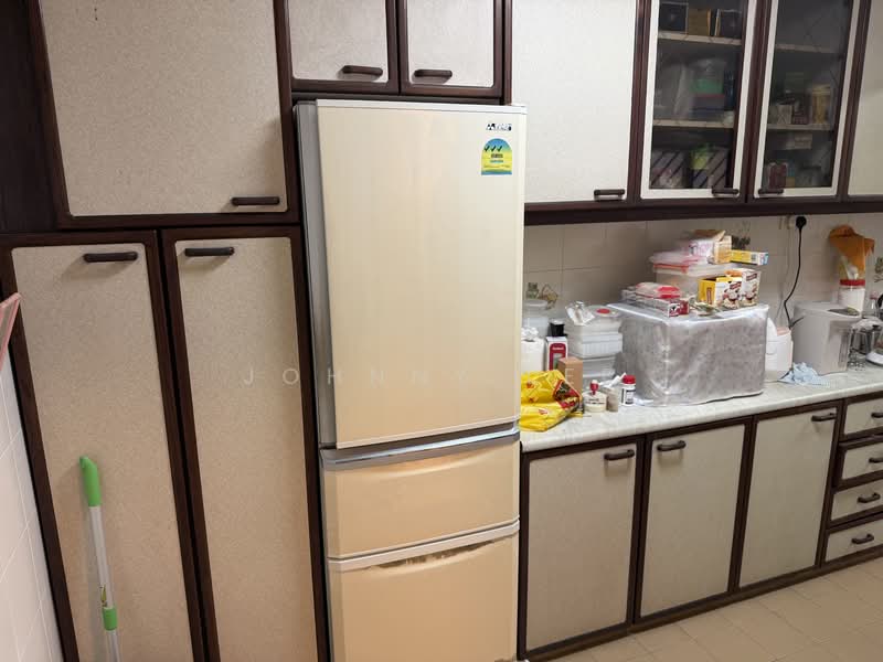 Neptune Court, 9 Marine Vista, 3 Bedrooms, 1,270 sqft, Condominium For Sale, by Johnny Lee, 60064349 - Kitchen - PropertyGuru.com.sg