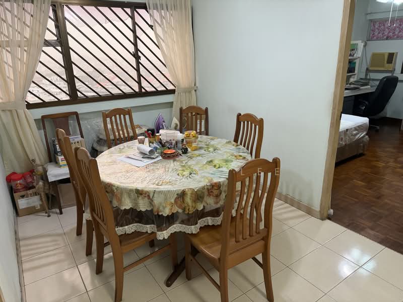 Neptune Court, 9 Marine Vista, 3 Bedrooms, 1,270 sqft, Condominium For Sale, by Johnny Lee, 60064349 - Dining Room - PropertyGuru.com.sg