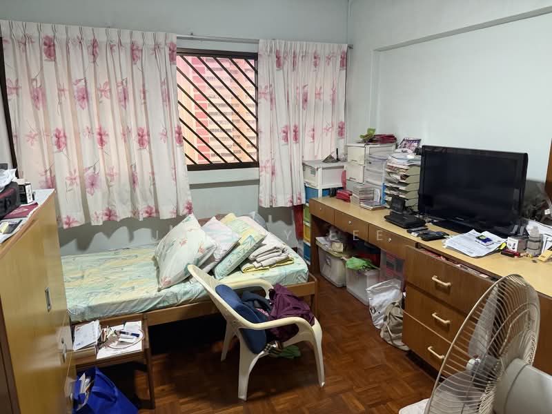 Neptune Court, 9 Marine Vista, 3 Bedrooms, 1,270 sqft, Condominium For Sale, by Johnny Lee, 60064349 - Bedroom - PropertyGuru.com.sg
