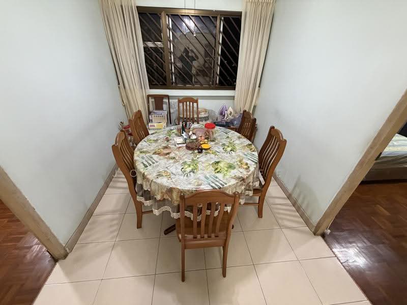 Neptune Court, 9 Marine Vista, East Coast / Marine Parade, 3 Bedrooms, 1,270 sqft, Condominium For Sale, by Johnny Lee, 60064349 - Dining Room - PropertyGuru.com.sg