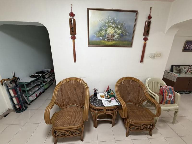 Neptune Court, 9 Marine Vista, East Coast / Marine Parade, 3 Bedrooms, 1,270 sqft, Condominium For Sale, by Johnny Lee, 60064349 - Living Room - PropertyGuru.com.sg