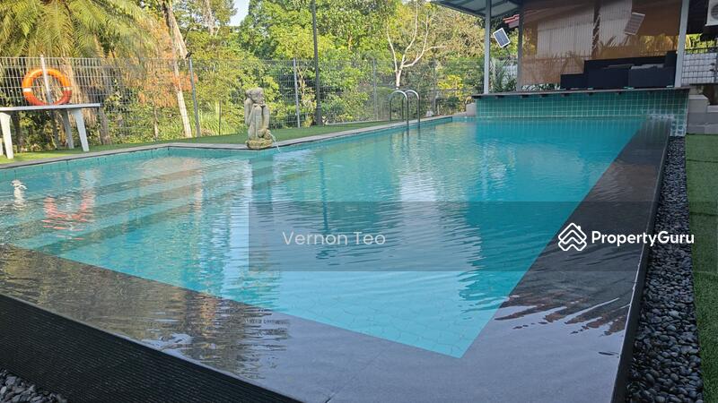 For Sale - QUIET FOREST SINGLE PLOT MULTI GEN FAMILY HOME