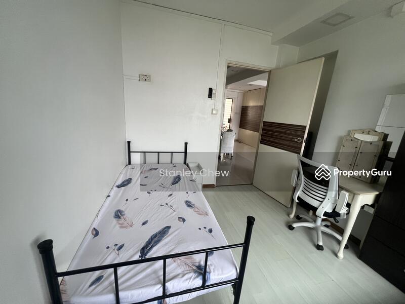 For Rent - 882 Woodlands Street 82