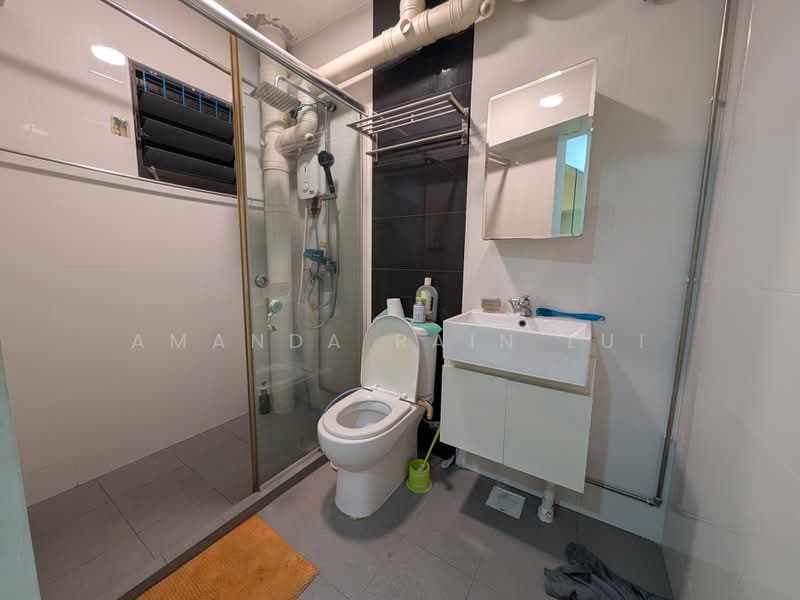 504C Canberra Link, 504C Canberra Link, 3 Bedrooms, 1,184 sqft, HDB Flat For Sale, by Amanda Rain Lui, 60064731 - Bathroom - PropertyGuru.com.sg