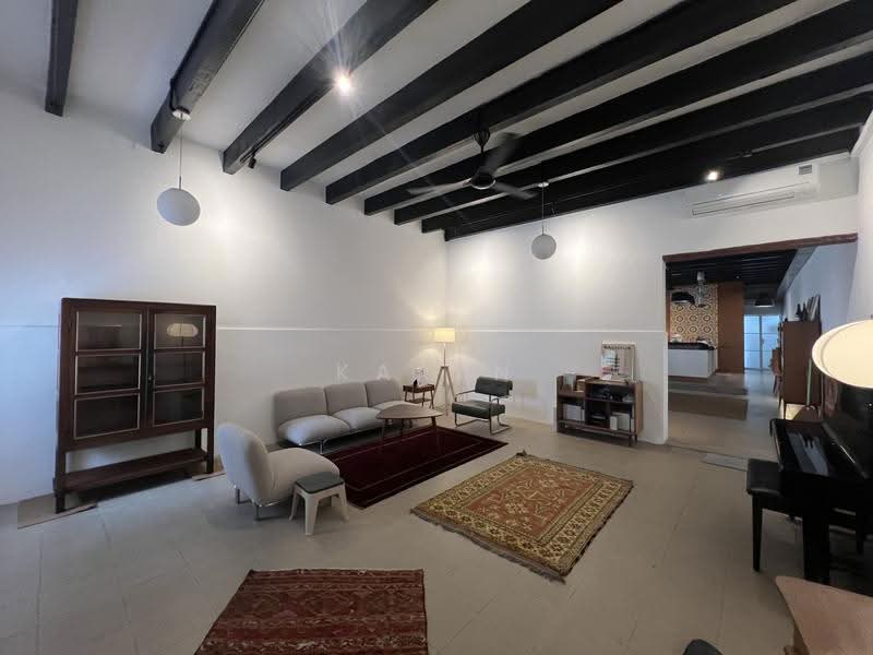 Everton Road, Everton Road, Chinatown / Tanjong Pagar, 3 Bedrooms, 4,000 sqft, Conservation House For Rent, by Karen Tan, 60064985 - Living Room - PropertyGuru.com.sg