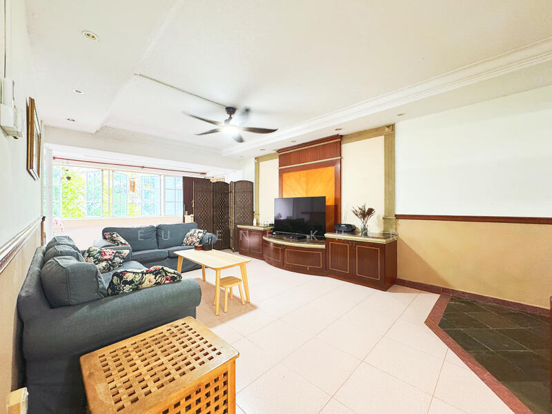 For Sale - 243 Bukit Batok East Avenue 5