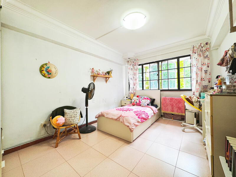 For Sale - 243 Bukit Batok East Avenue 5