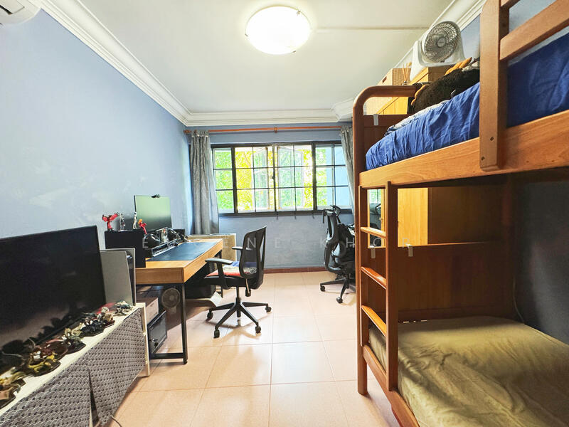 For Sale - 243 Bukit Batok East Avenue 5