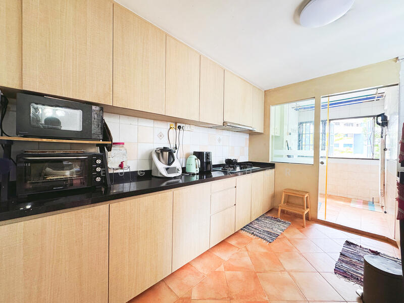 For Sale - 243 Bukit Batok East Avenue 5