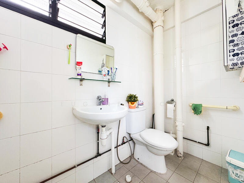 For Sale - 243 Bukit Batok East Avenue 5