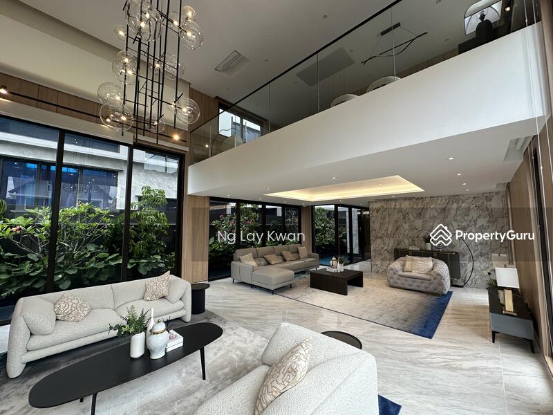 For Sale - ⭐️Luxurious Brand New Detached, Designer ID @ Sommerville Walk⭐️
