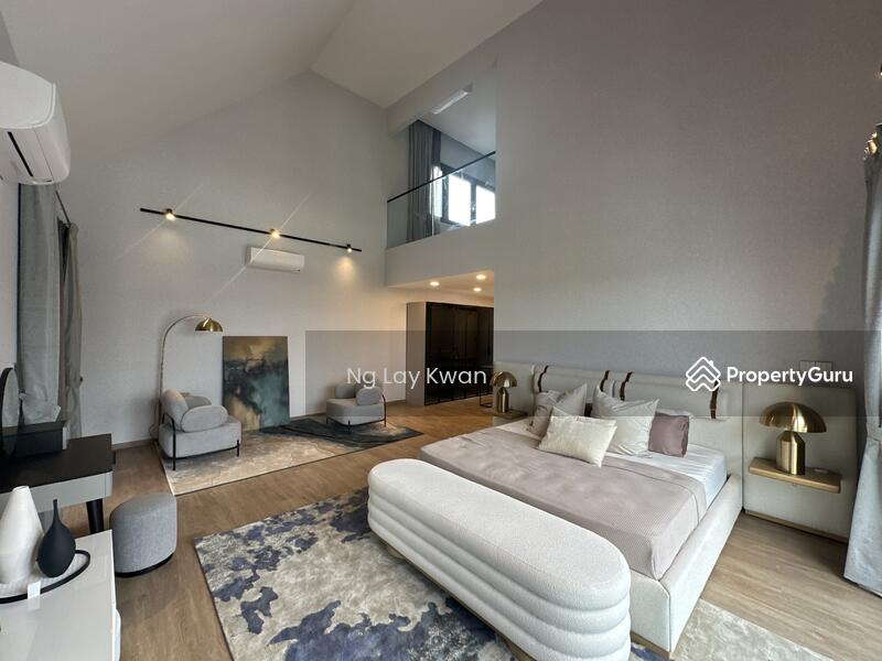 For Sale - ⭐️Luxurious Brand New Detached, Designer ID @ Sommerville Walk⭐️