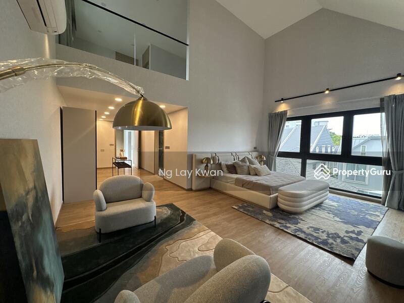 For Sale - ⭐️Luxurious Brand New Detached, Designer ID @ Sommerville Walk⭐️