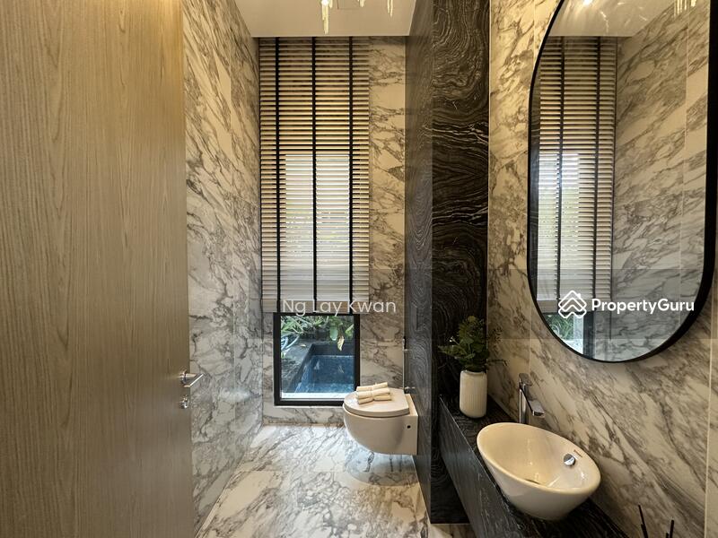 For Sale - ⭐️Luxurious Brand New Detached, Designer ID @ Sommerville Walk⭐️