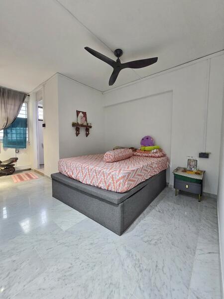 For Sale - 302 Yishun Central