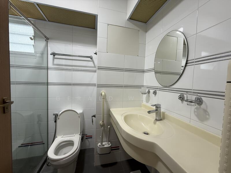 8B Upper Boon Keng Road, 8B Upper Boon Keng Road, Eunos / Geylang / Paya Lebar, Room Rental, 180 sqft, HDB Flat For Rent, by Gerald Wang, 60065346 - Bathroom - PropertyGuru.com.sg