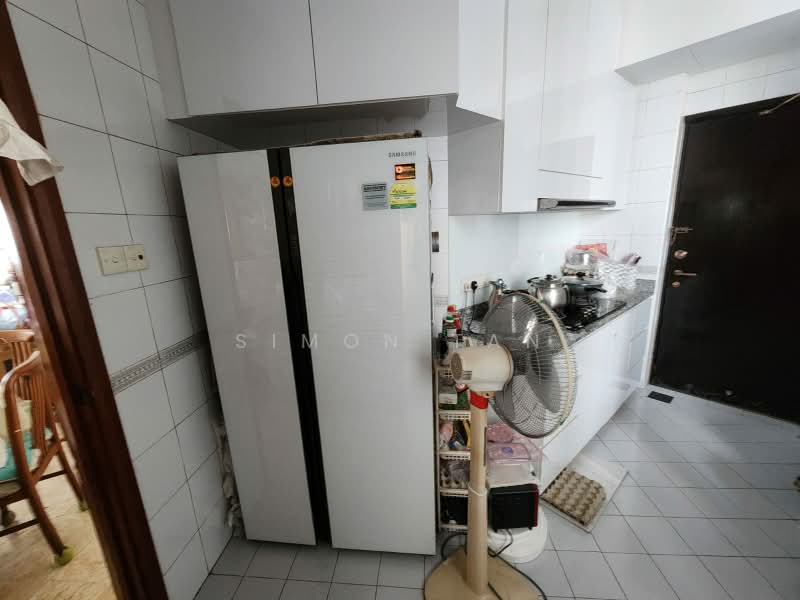 Parc Oasis, 43 Jurong East Avenue 1, Room Rental, 250 sqft, Condominium For Rent, by Simon Tan, 60065615 - PropertyGuru.com.sg