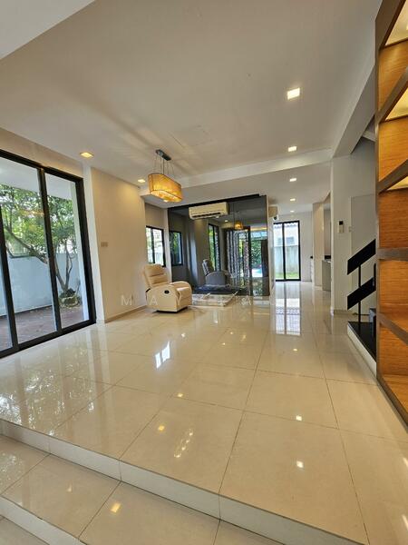 MEI HWAN CRESCENT, Ang Mo Kio / Bishan / Thomson, 4 Bedrooms, 2,228 sqft, Semi-Detached House For Rent, by May Lau, 60065630 - Living Room - PropertyGuru.com.sg