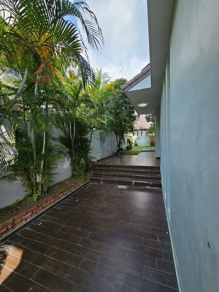 MEI HWAN CRESCENT, Ang Mo Kio / Bishan / Thomson, 4 Bedrooms, 2,228 sqft, Semi-Detached House For Rent, by May Lau, 60065630 - Garden - PropertyGuru.com.sg