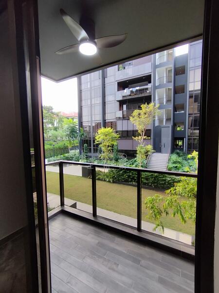 The Commodore, 59 Canberra Drive, 1 Bedroom, 463 sqft, Condominium For Rent, by Joey Ong 王祖鸸, 60065684 - Balcony - PropertyGuru.com.sg