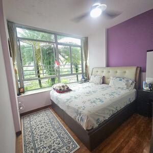 For Sale - The Lakeshore