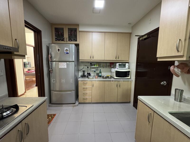 The Edgewater, 211 Jalan Loyang Besar, Changi Airport / Changi Village, 2 Bedrooms, 980 sqft, Condominium For Rent, by Cheryl Dan, 60065810 - Kitchen - PropertyGuru.com.sg