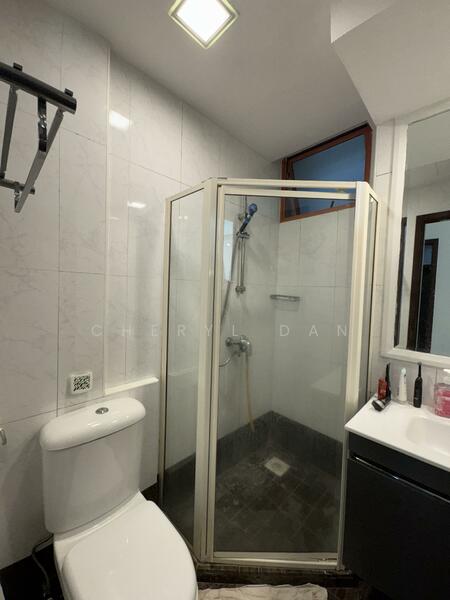 The Edgewater, 211 Jalan Loyang Besar, Changi Airport / Changi Village, 2 Bedrooms, 980 sqft, Condominium For Rent, by Cheryl Dan, 60065810 - Bathroom - PropertyGuru.com.sg
